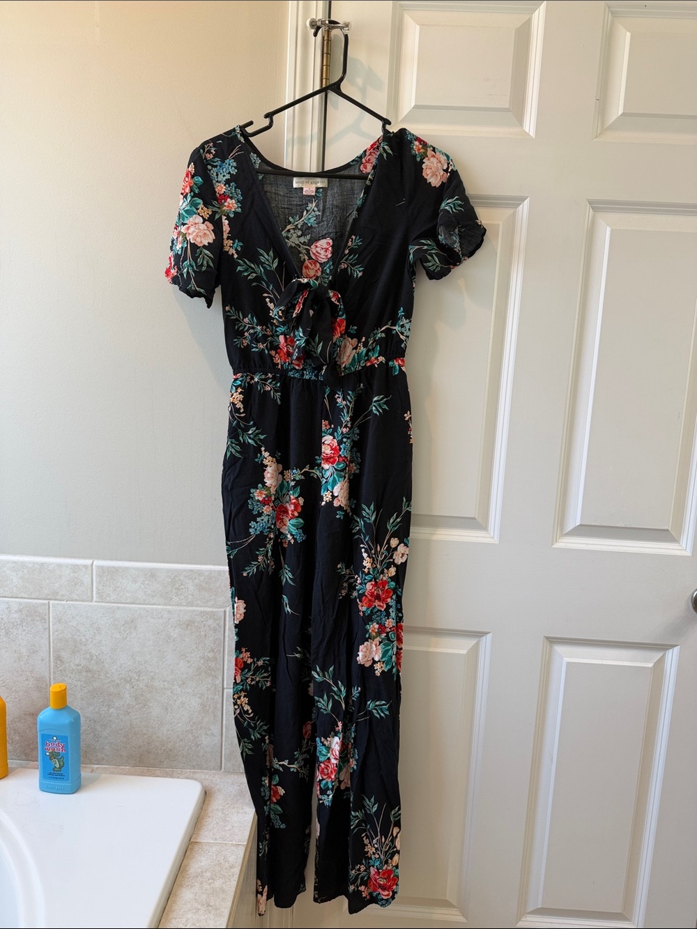 Band of Gypsies Black Floral Tie-Front Maxi Dress